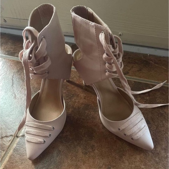 Urban outfitters high heels shoes Size 7 - Picture 2 of 5
